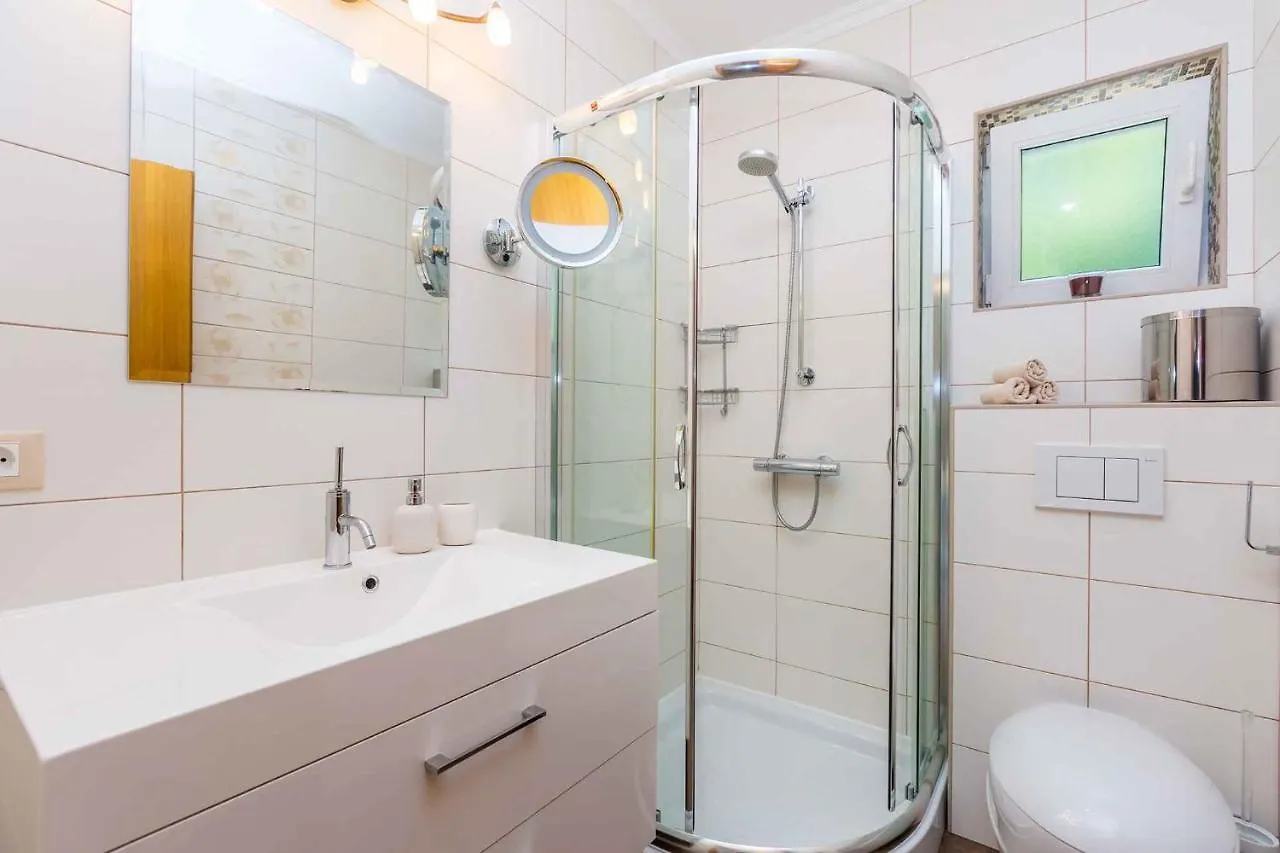 Holiday Home In Svetividdobrinjski - Insel Krk 42199 Gostinjac Croatia